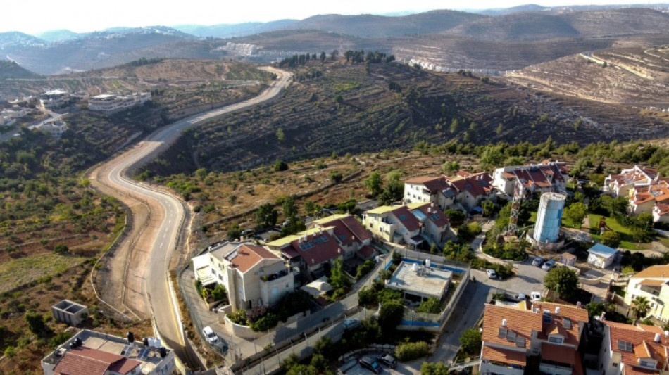 En Cisjordanie, vivre dans une maison encercl&eacute;e par des colons isra&eacute;liens