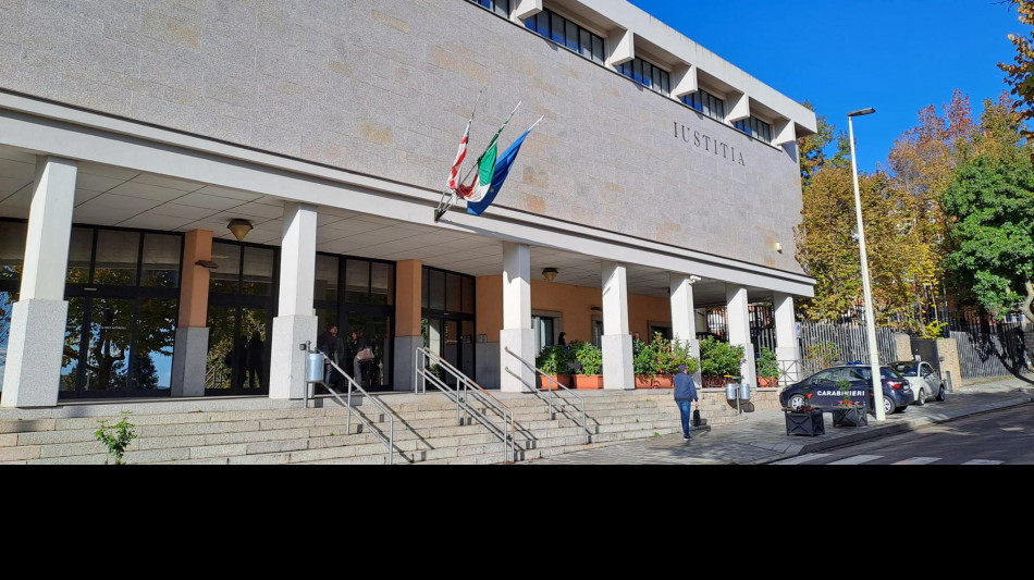 Processo a Grillo jr, figlio presidente corte morto a Roma