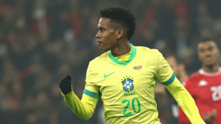 Est&ecirc;v&atilde;o quer viver cada minuto como "uma final" em seu retorno &agrave; sele&ccedil;&atilde;o