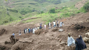 Deslizamento de terra arrasa povoado e mata centenas no oeste do Sudão