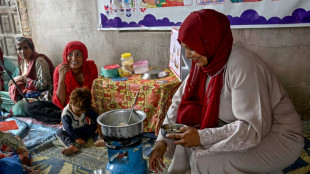 Moins d'huile et plus de protéines, la recette pour sauver les enfants du sud du Pakistan