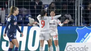 Ohne Schüller und Popp: Bayern und Wolfsburg siegen