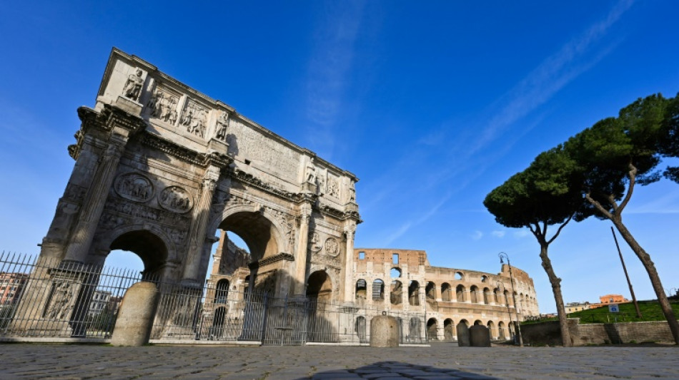 El Arco de Constantino, da&ntilde;ado en Roma por un rel&aacute;mpago