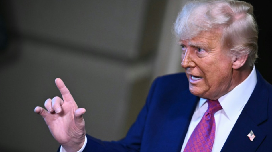 Câmara de Representantes aprova projeto de orçamento de Trump