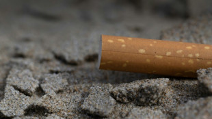 Fumantes manifestam incômodo com proibição do cigarro nas praias da França