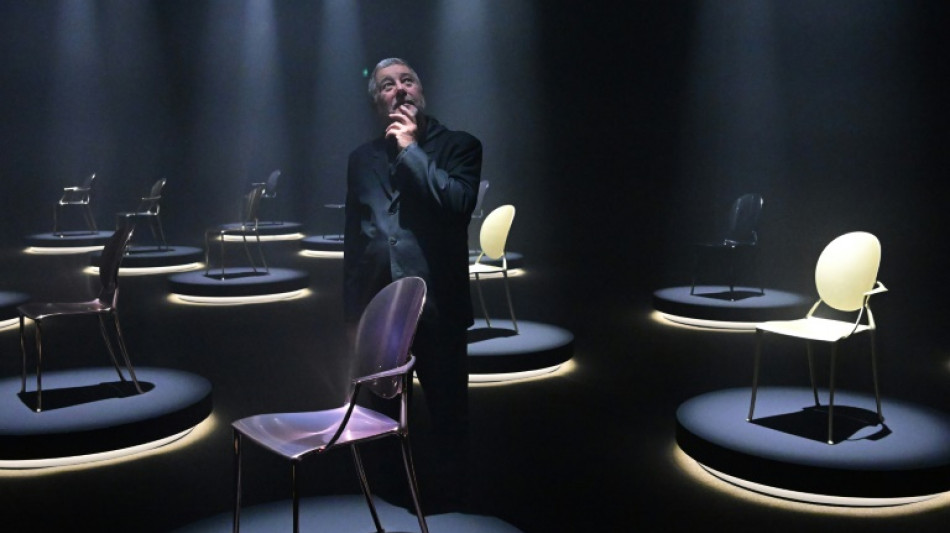El dise&ntilde;ador franc&eacute;s Philippe Starck reinventa la silla medall&oacute;n, icono de Dior