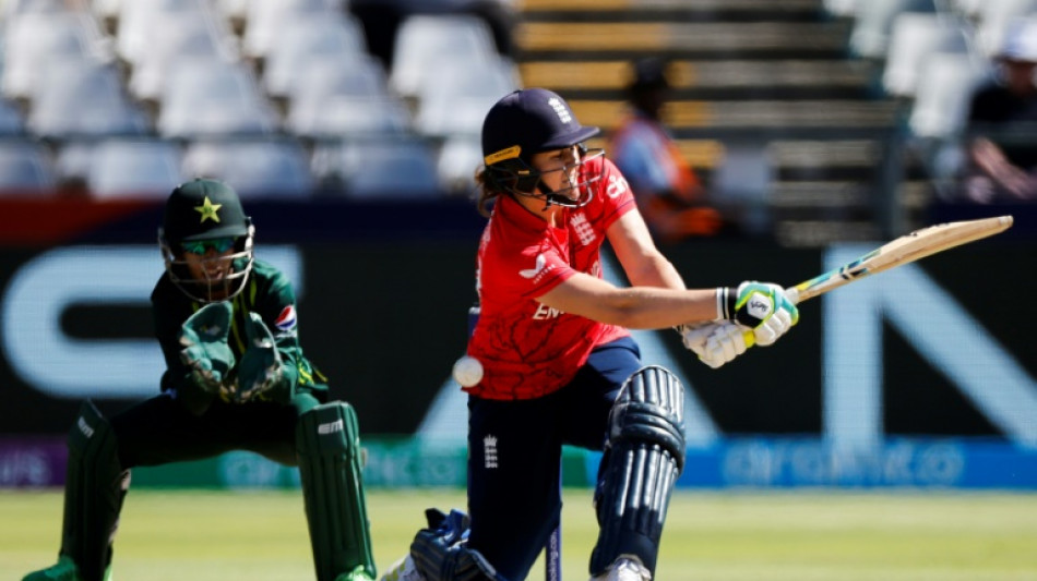 Wyatt, Sciver-Brunt power England to record total