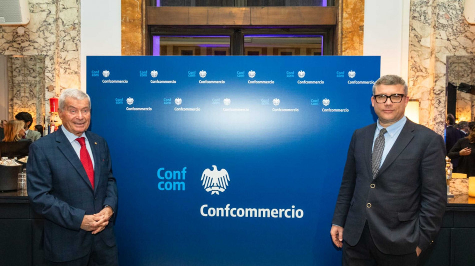 Confcom, a rischio quasi 1000 euro di potere d'acquisto in 2 anni