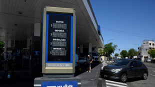 Prov&iacute;ncias argentinas amea&ccedil;am cortar fornecimento de petr&oacute;leo e g&aacute;s por disputa com Milei