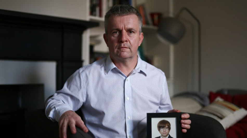 Un canadiense vendedor de "kits para suicidarse" se declara culpable