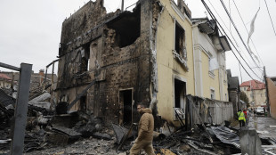 Kiev, 'nella notte due missili e 60 droni lanciati sull'Ucraina, colpite 5 localit&agrave;'