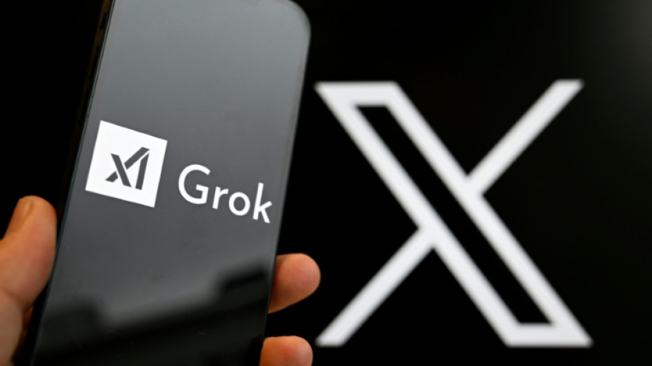 Profesora brit&aacute;nica acusa a Grok de haber secuestrado su cuerpo