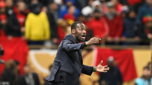 T&eacute;cnico de Senegal &eacute; suspenso por 5 jogos devido aos incidentes na final da Copa Africana de Na&ccedil;&otilde;es