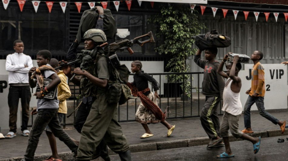 RDC: le sort de Goma quasi scell&eacute;, Kinshasa sous tension apr&egrave;s des attaques d'ambassades