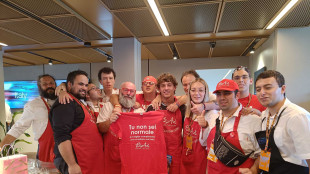 F1: A Monza arriva la 'pizza Antonelli', Kimi la assaggia '&egrave; deliziosa'