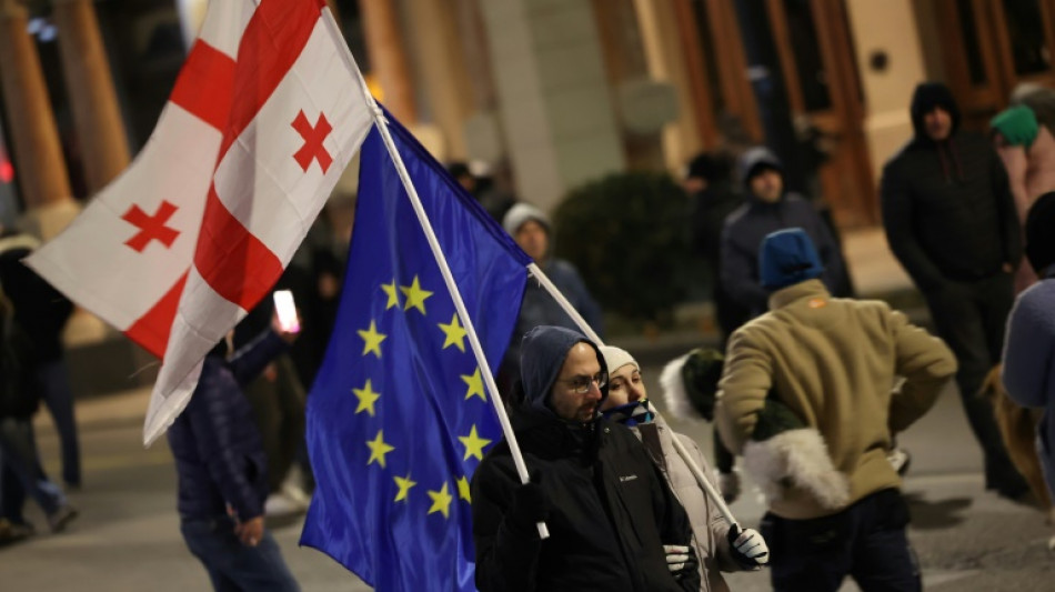 G&eacute;orgie: manifestation pro-UE avant l'investiture du nouveau pr&eacute;sident contest&eacute;