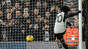 Willian strikes twice from the spot as Fulham beat Wolves