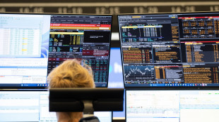 Borsa: l'Europa corre col petrolio e il dialogo Cina-Usa