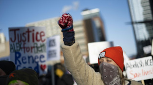 Clinton et Obama appellent les Am&eacute;ricains au sursaut apr&egrave;s les &eacute;v&eacute;nements de Minneapolis