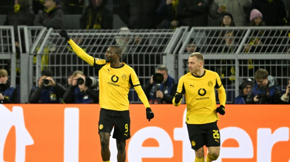 Borussia Dortmund vence Atalanta (2-0) em casa na ida da repescagem da Champions