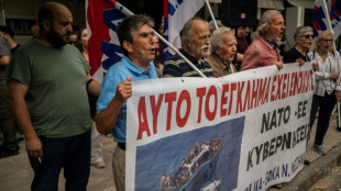 Grèce: des passeurs présumés clament leur innocence au procès d'un des plus meurtriers naufrages de migrants