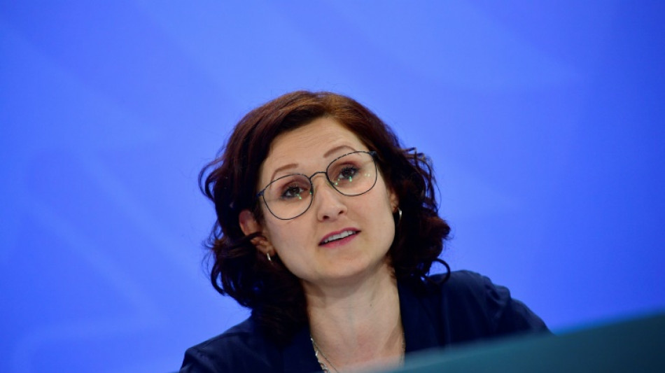 Antidiskriminierungsstelle verl&auml;sst Onlinedienst X - Regierung bleibt vorerst