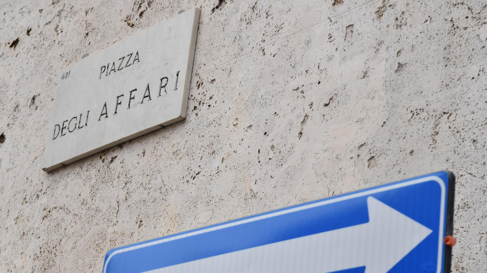 Borsa: Milano chiude in deciso rialzo, +1,52%