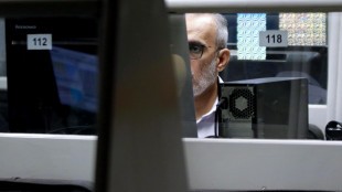 Borsa: Milano chiude in calo, Ftse Mib -0,24%