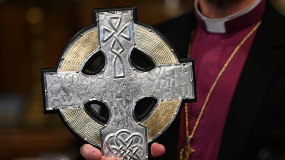 La coronaci&oacute;n de Carlos III contar&aacute; con reliquias donadas por el papa Francisco