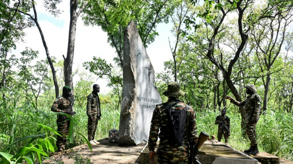 "Racines du ciel" dans les savanes ivoiriennes: les éco-guerriers de la Comoé