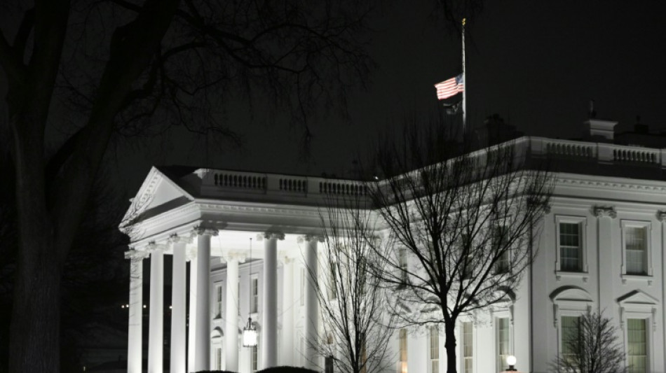 Weißes Haus: USA stoppen wichtige Waffenlieferungen an die Ukraine