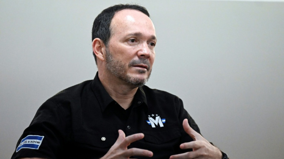 El gobierno de El Salvador dice que destruy&oacute; el mando de las pandillas