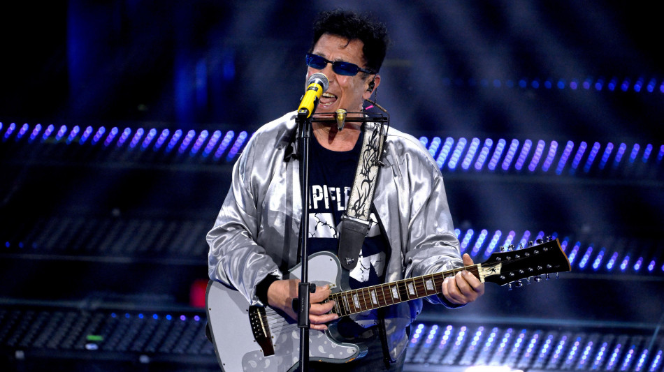 Edoardo Bennato, gli 80 anni del cantautore rock