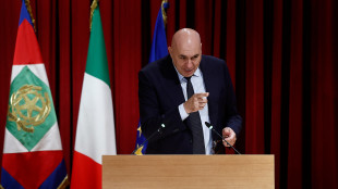 Difesa, hackerato l'account su X del ministro Crosetto
