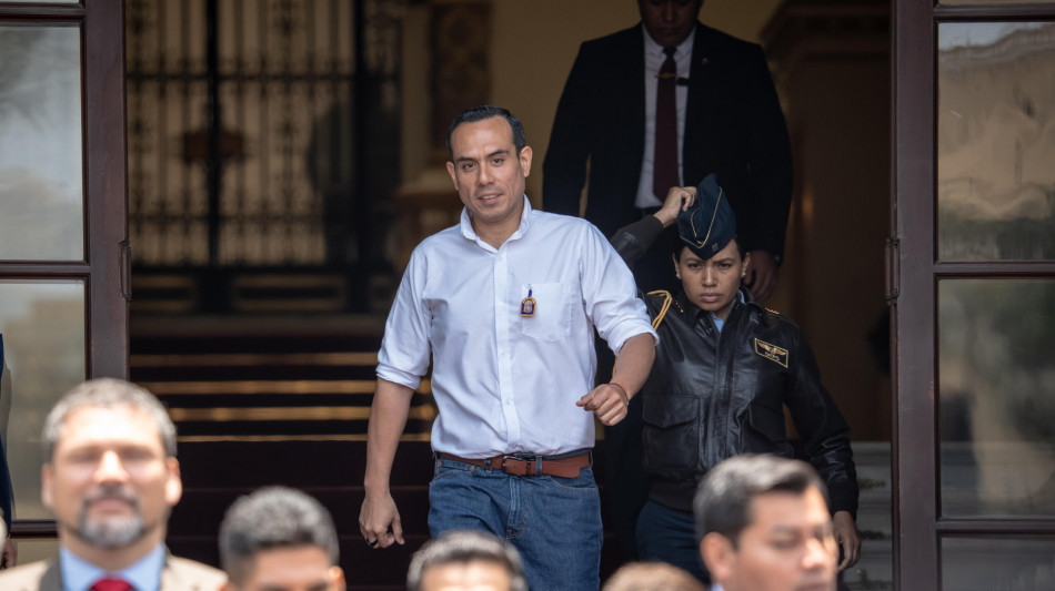 Maxi operazione di polizia a Lima guidata dal presidente Jer&iacute;
