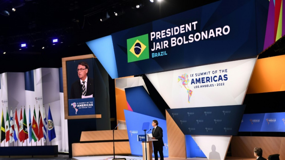 Bolsonaro dice que Brasil no necesita a la Amazon&iacute;a para expandir el agronegocio