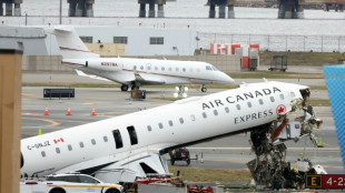 Air traffic controllers left early before deadly NY crash: report
