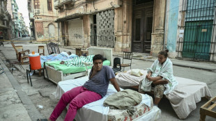 En Cuba, "resolver" la crisis d&iacute;a tras d&iacute;a pasa factura