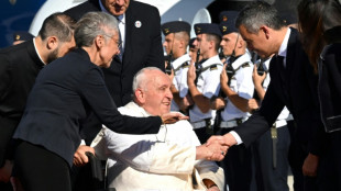 Papst trifft in Marseille mit Macron zusammen und feiert Messe im Stadion