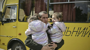 Rusos intensifica ataques en el este de Ucrania, que aguarda fallo por cr&iacute;menes de  guerra