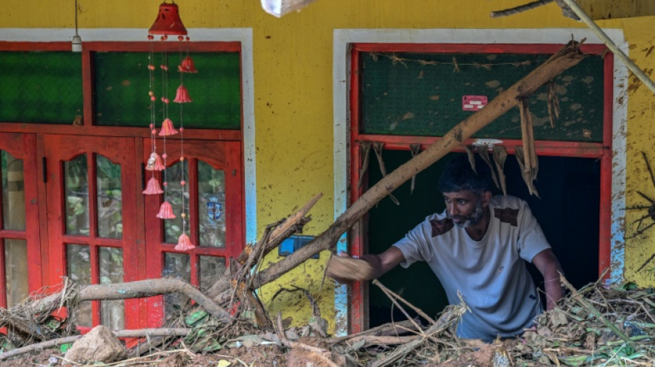 Devastating landslides turn Sri Lanka village into burial ground