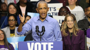Obama, en campaña antes de unas elecciones estatales clave en EEUU