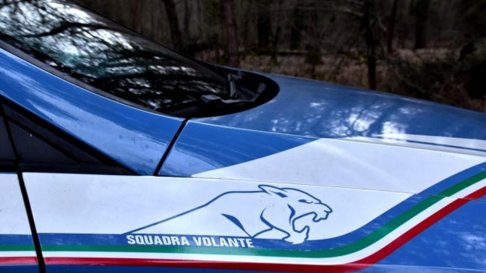 Rapina durante perquisizione, arrestati tre poliziotti