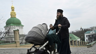 Monjes decididos a resistir la orden de expulsi&oacute;n de un monasterio hist&oacute;rico en Kiev