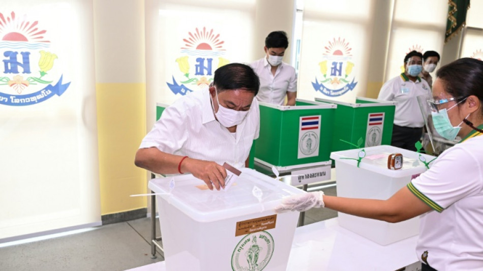 Bangkok choisit son gouverneur, un test pour les &eacute;lections g&eacute;n&eacute;rales &agrave; venir