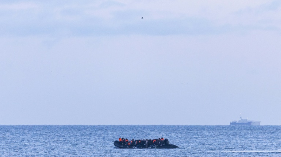 Travers&eacute;es irr&eacute;guli&egrave;res de la Manche: nouvel accord franco-britannique conclu