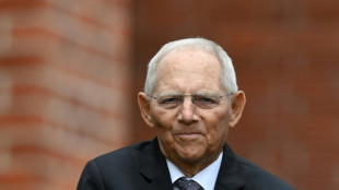 Macron nimmt an Trauerfeier f&uuml;r Sch&auml;uble in Berlin teil