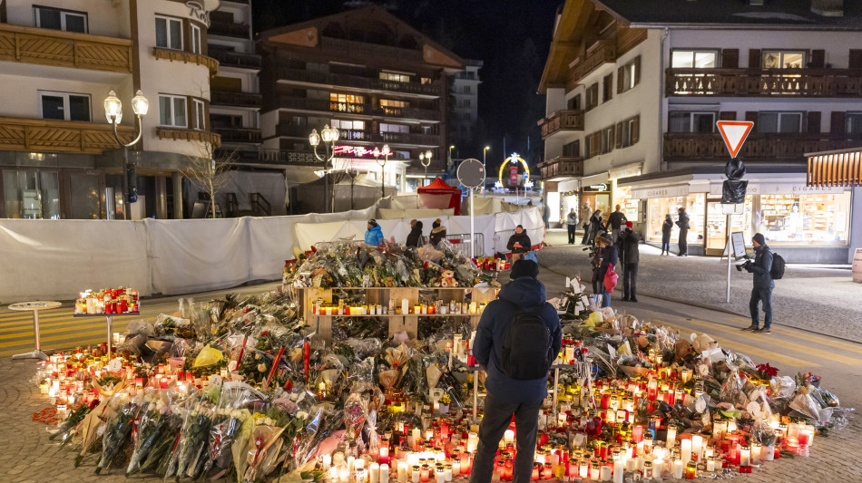 Meloni, tragedia di Cras-Montana ha colpito tutti, vicini alle famiglie