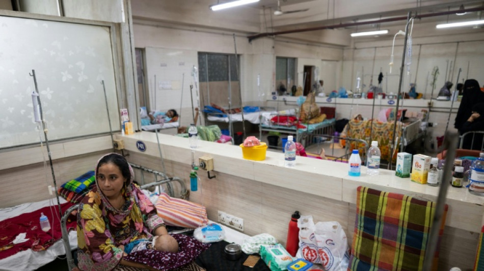 Bangladesh measles toll nears grim 1,000-child mark