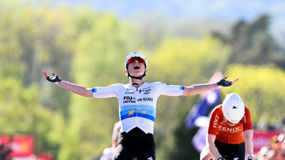 Fl&egrave;che Wallonne femmes: victoire de Demi Vollering